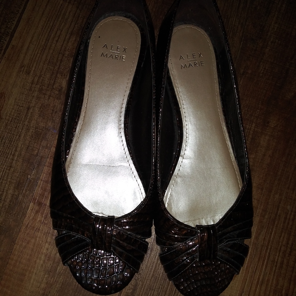 NEW Alex Marie flat's